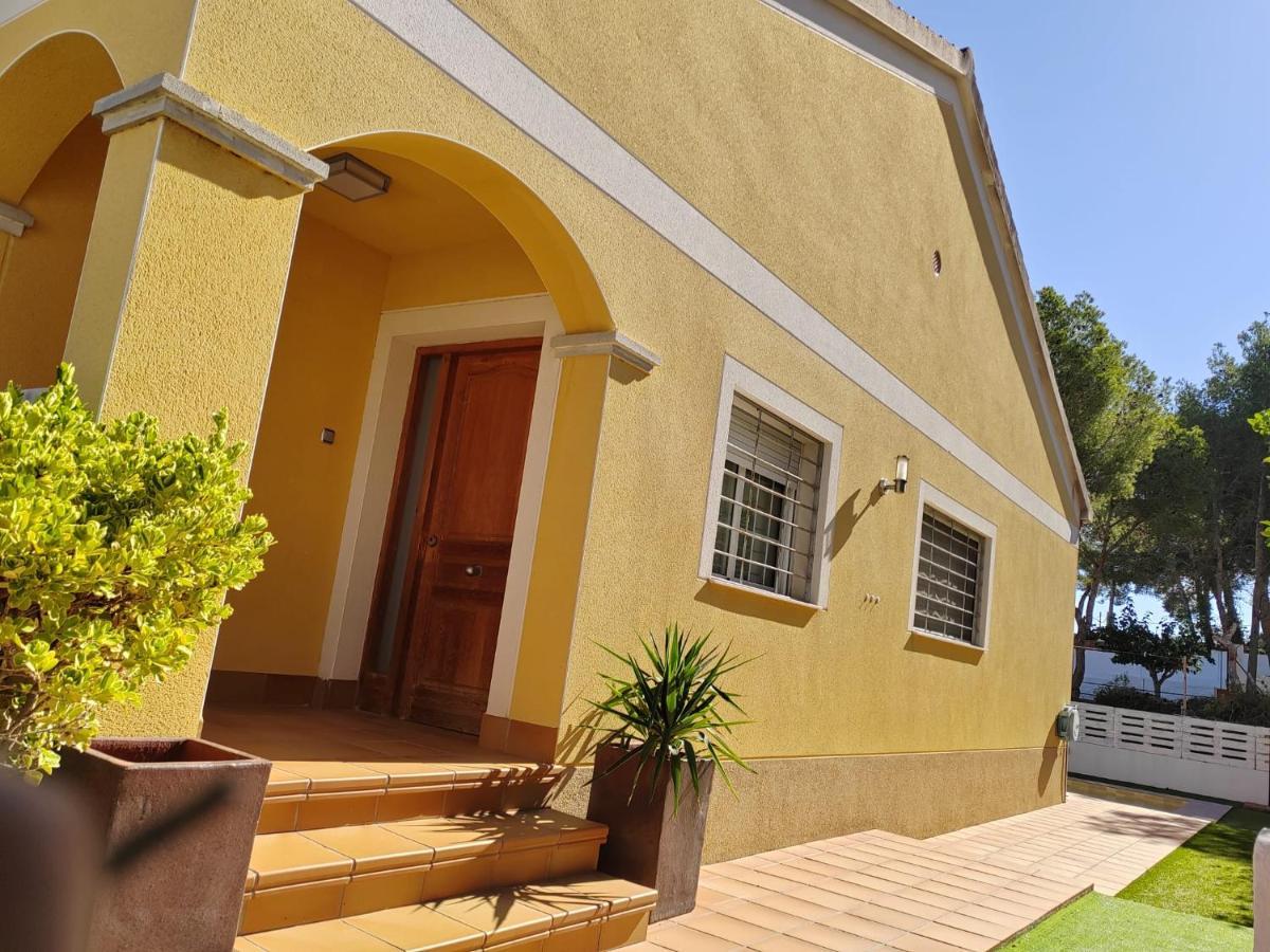 Villa Genis Calafell Buitenkant foto