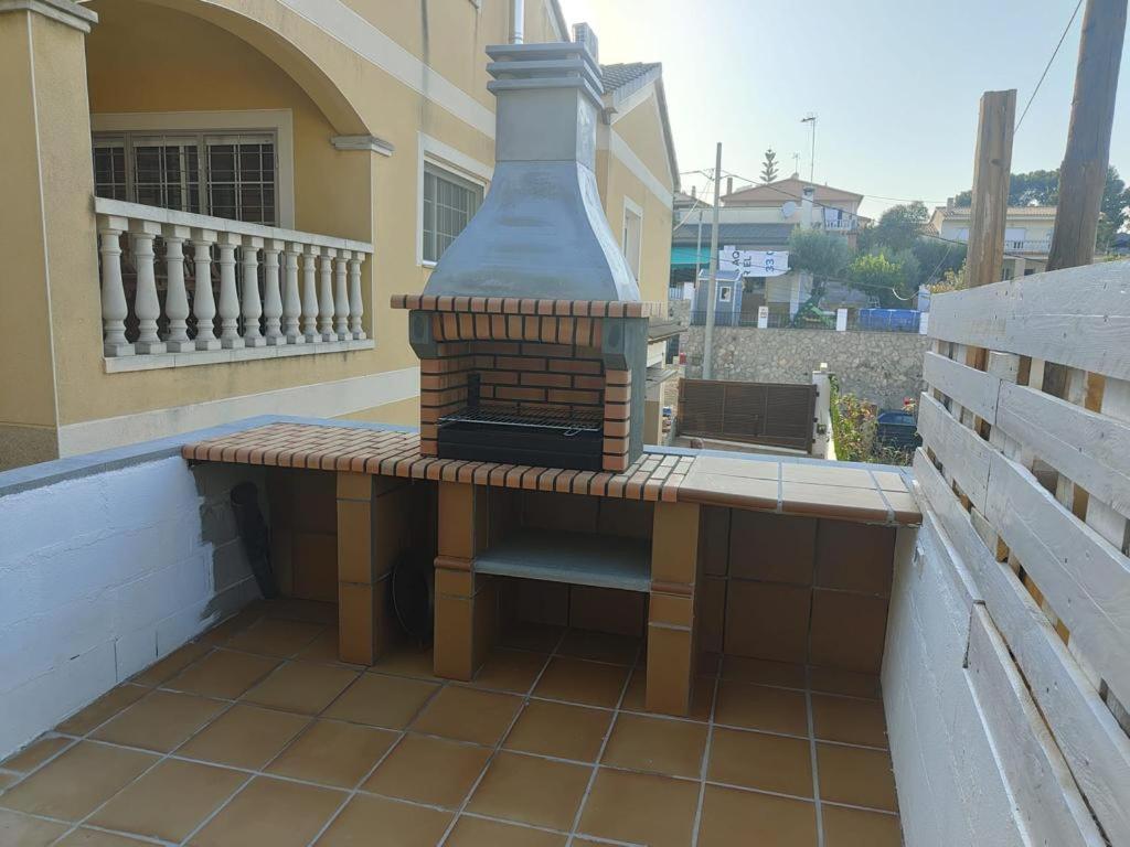 Villa Genis Calafell Buitenkant foto